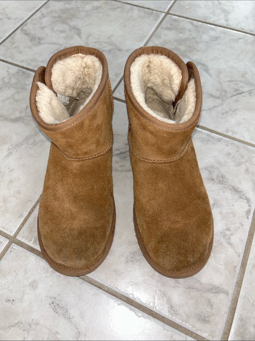 UGG Classic Mini Suede Shearling Boots - Chestnut Brown - Size 6